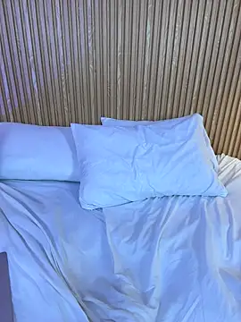 NahimiThompson 即時 XXX 聊天
