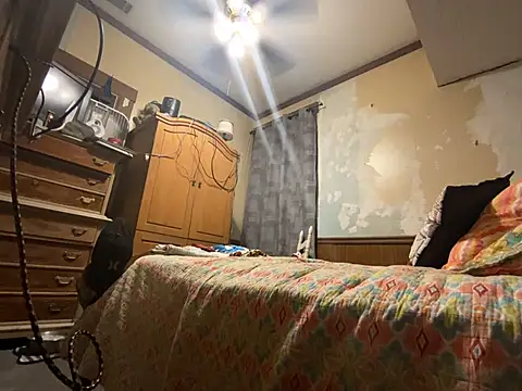 OGmailKnows Live XXX-chat