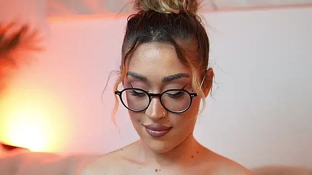 AileenKiss Live XXX-chat