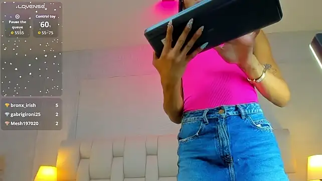KeitinThompson Live XXX-chat