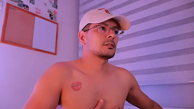 DerekGrayX Live XXX-chat