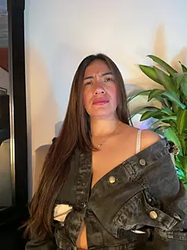 دردشة emmily_d الجنسية المباشرة