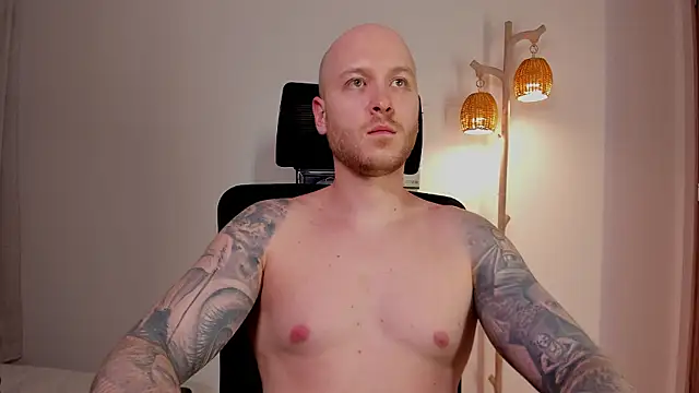 XXX chat uživo modela AdamMeyer_10