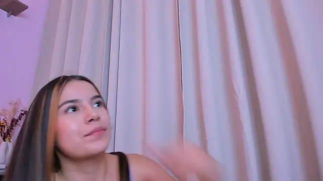 AuroraFlowers_ Live XXX-chat