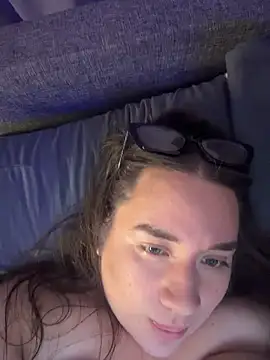 GabiBoobs Adlı Modelin Canlı XXX Sohbeti