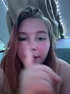 sassi_babe Adlı Modelin Canlı XXX Sohbeti