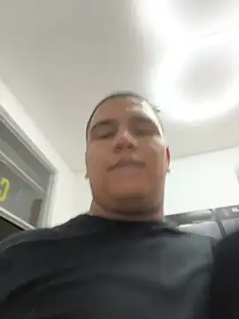 Patricio_02 XXX чат на живо