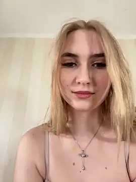 MarlboroWeb Live XXX-chat