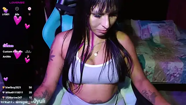 aleja_1028's Live XXX Chat
