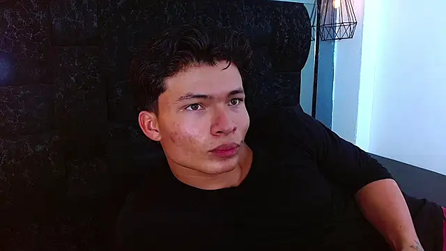 Živý XXX chat GoldenBoy_23