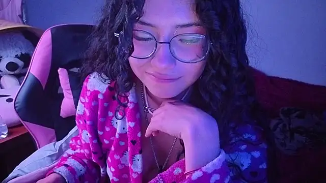 ShySheep_'s Live XXX Chat
