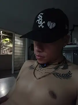 AlphaMasterXxx Webcam-Show