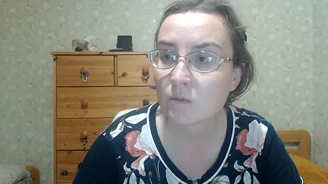 XXX chat uživo modela Smart_Rose
