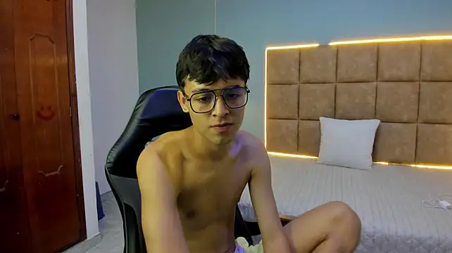XXX chat uživo modela Zayn_carter