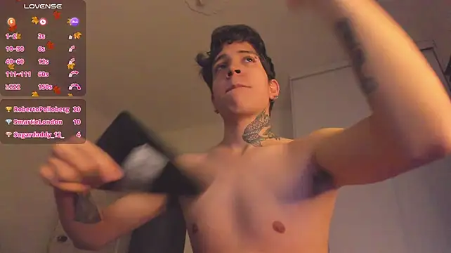 Chat +18 de Michael_v77 ao vivo
