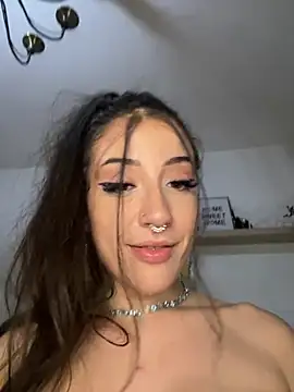 AbbySecrets- Adlı Modelin Canlı XXX Sohbeti