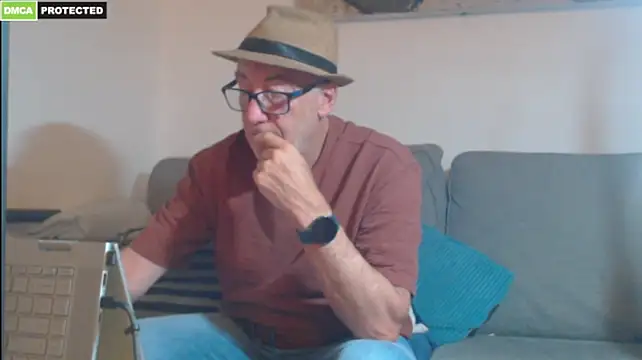 XXX chat uživo modela bluedae1