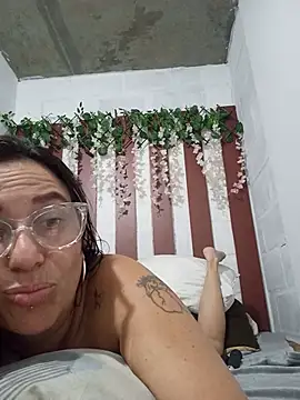 دردشة Luna_milf13 الجنسية المباشرة