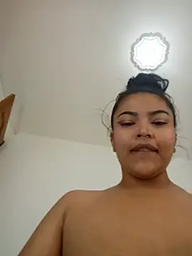 XXX chat uživo modela moana_taylor