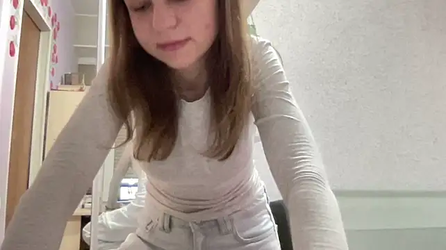 HwaTrippel's Live XXX Chat