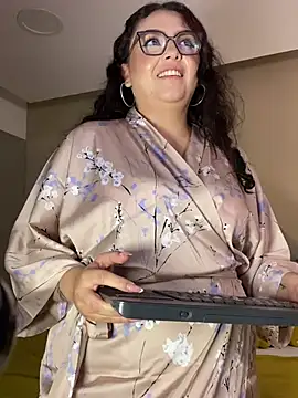 Chat +18 de AlmaraRouge ao vivo