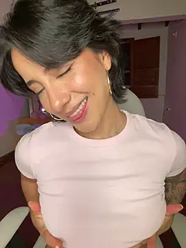 Ale_Lewis লাইভ XXX চ্যাট