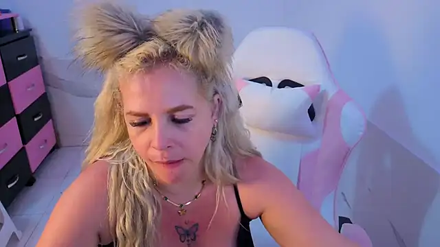 HannaBrave Live XXX-chat