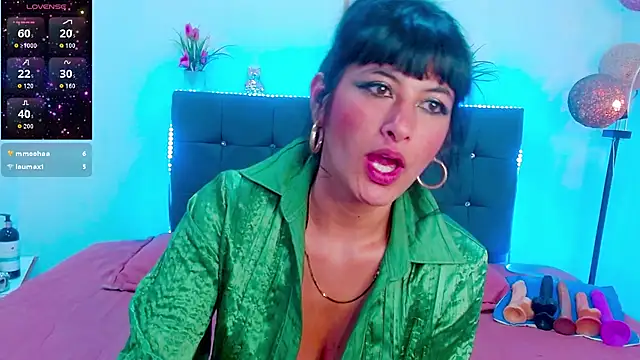 candy_lux_'s Live XXX Chat