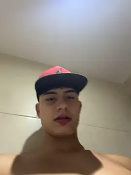 Lander_Cruz Live XXX-chat