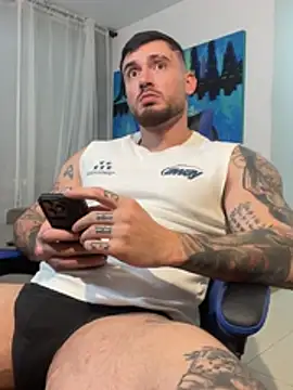 Онлайн чат XXX DimitriSullivan_