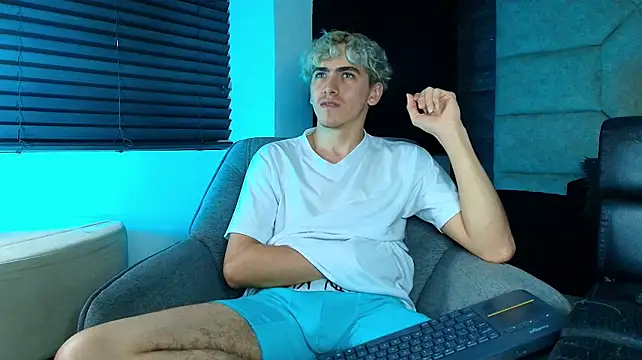 Chat XXX Live Tyler_Mcrey