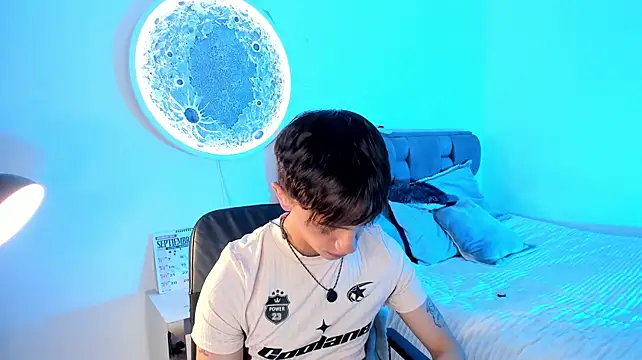 Czat XXX na żywo – Timothy_ros
