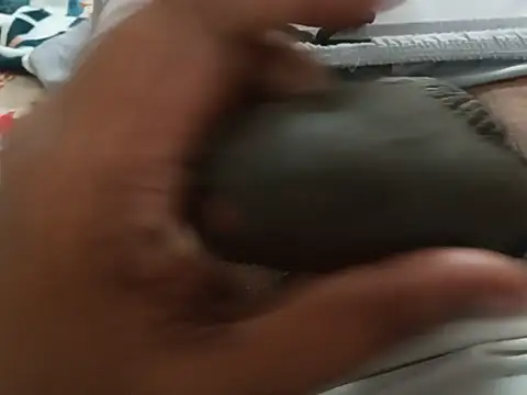 UncutlovingGuy Шоу с уебкамера