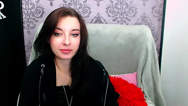 DominantLuna's Live XXX Chat