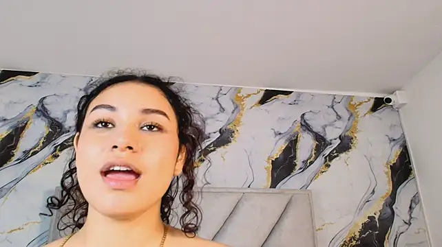 HemmaStarn Live XXX chat