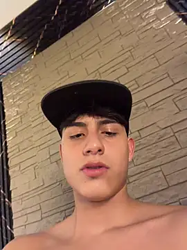Chatroom XXX en direct de Lander_Cruz