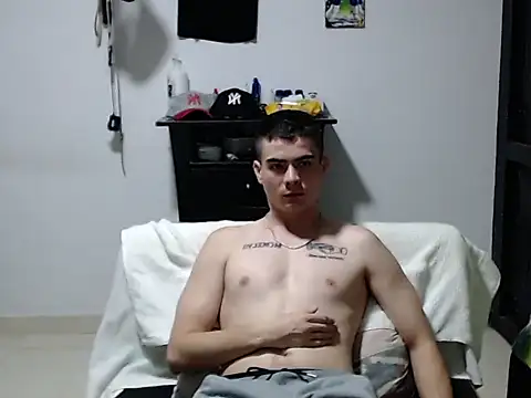 Chat +18 de Zac_Efront ao vivo