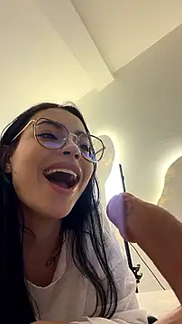 Chat +18 de Mara_antho ao vivo