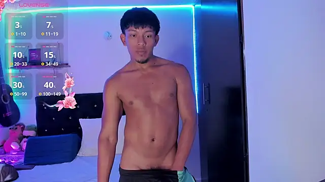 Chat +18 de santinaughty ao vivo