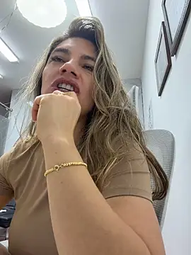 alicee16's Live XXX Chat