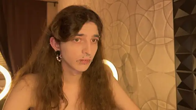 Kriisp Chat XXX in diretta