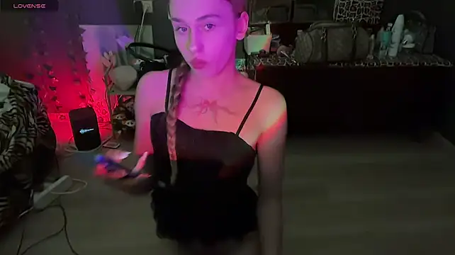Miss_Amy00 Adlı Modelin Canlı XXX Sohbeti