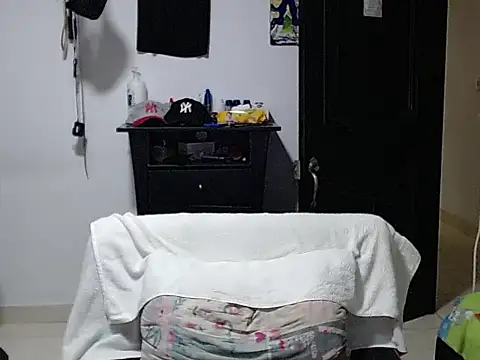 Zac_Efront's Live XXX Chat