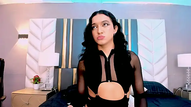 LexyWoods live XXX chat