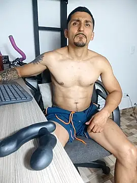 XXX chat uživo modela Marck_Muscle