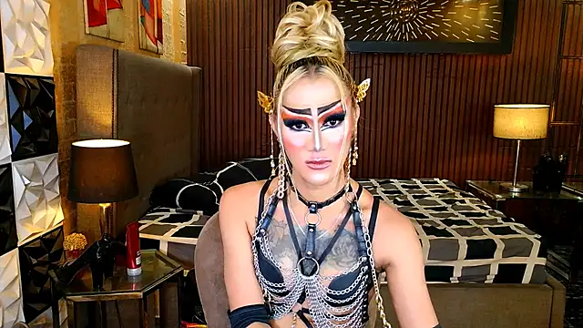 Živý XXX chat HorseCockDivine