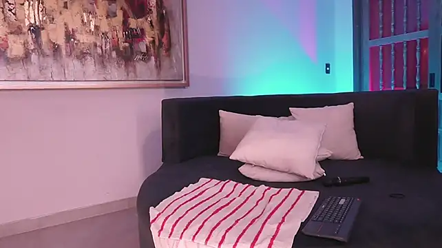 XXX chat uživo modela JulietteMoreau