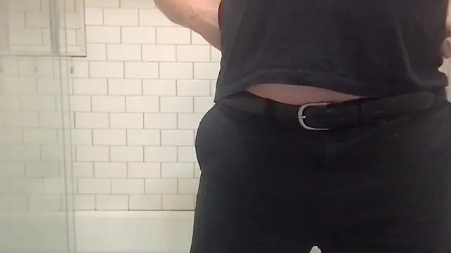 צ'אט XXX בשידור חי של nvversguynextdoor
