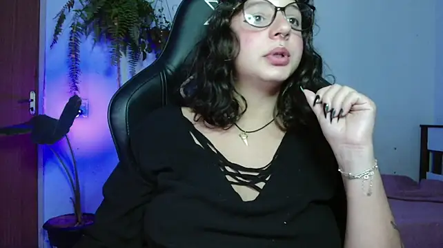 myamillor XXX чат на живо