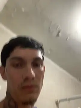 omarjr009's Webcam Show